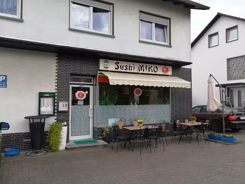 Sushi Miko & Huong Viet