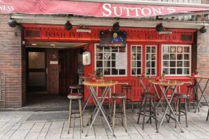 Sutton&rsquo;s Irish Pub