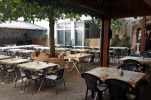 Syrtaki Taverna Restaurant