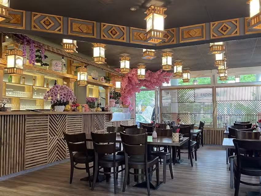 T&T &ndash; Sushi & Vietnamese Cuisine