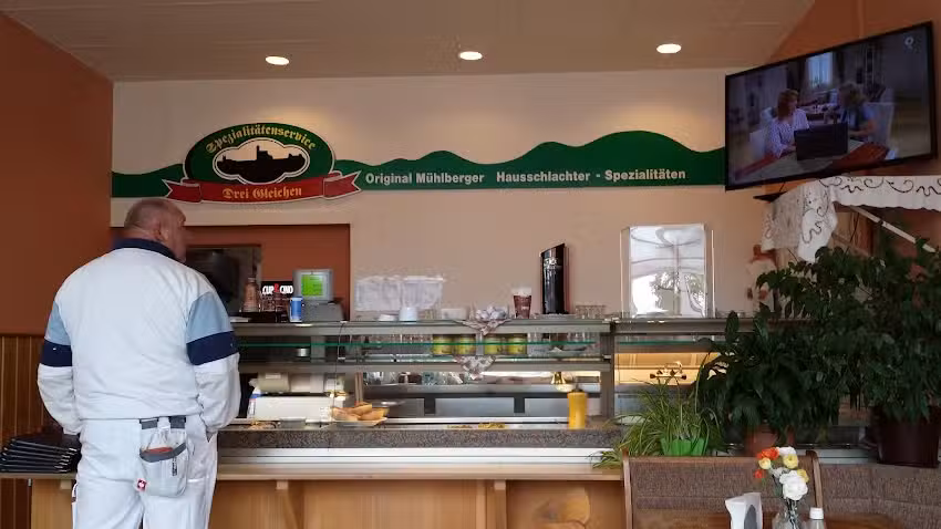 Tank-Rast Drei Gleichen