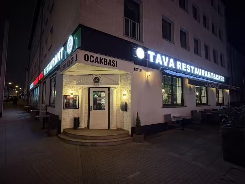 Tava Restaurant und Cafe – Essen