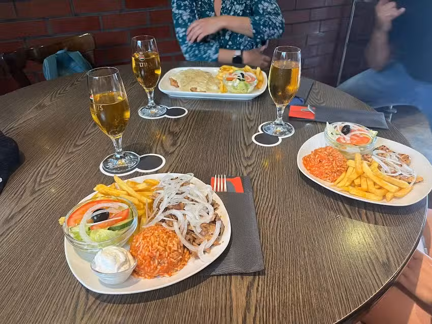 Taverna Gyros & Grill