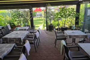 Taverne im Windlicht