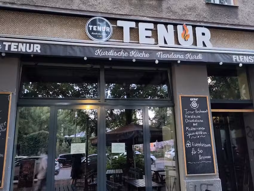 Tenur &ndash; Kurdische K&uuml;che, Caf&eacute;, Bar