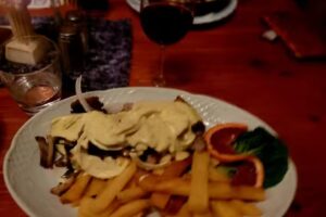 Teos Taverne