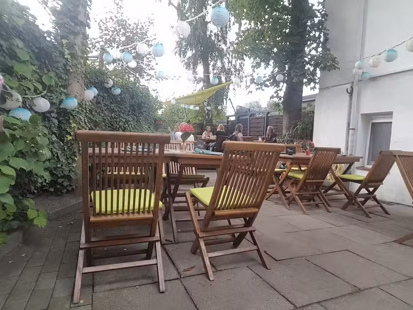 Thai & Tolerance Restaurant