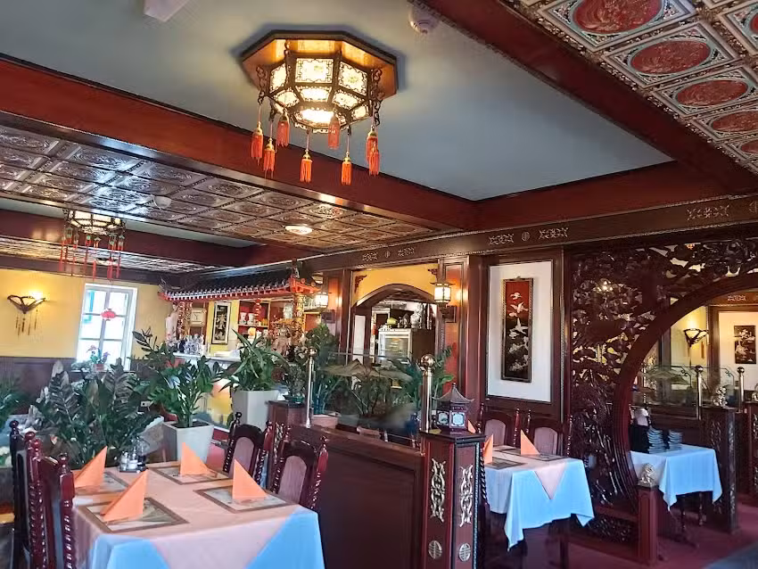 Thang Long Restaurant & Sushibar