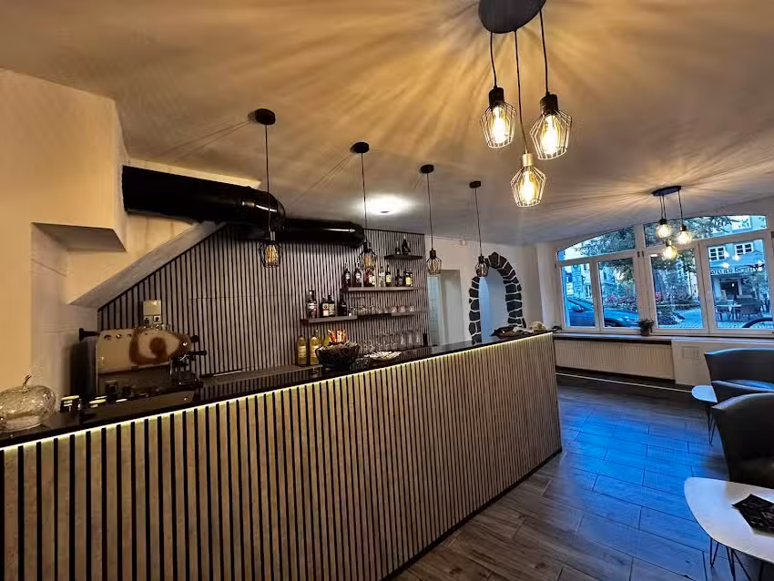 The 7 Beers (Food & Bar)