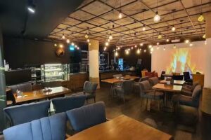 The Dark Cafe – Essen