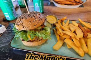 The Mano‘s Burger