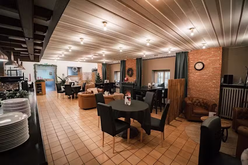 The Resting Place Bar & Grill