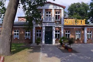 Theater Schiefe Ebene