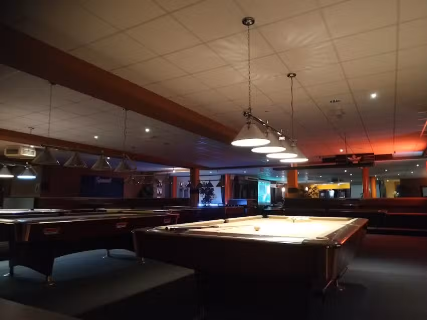 Time Out | Billard- & Dartcaf&eacute;