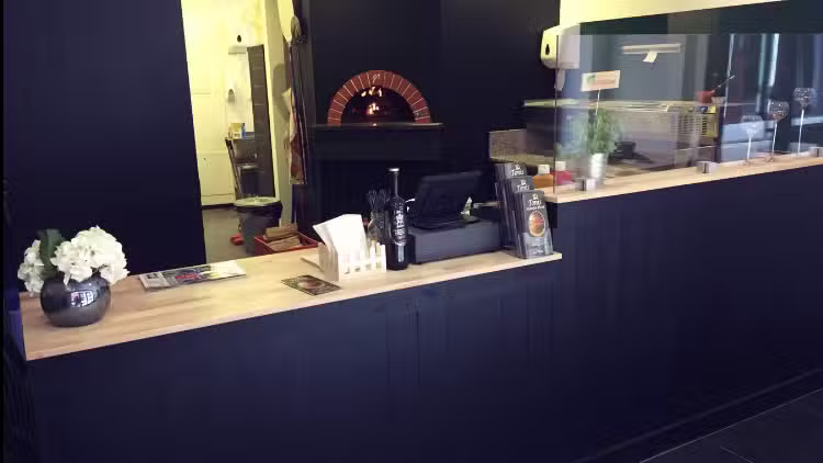 Tonis Steinofen Pizza Andernach