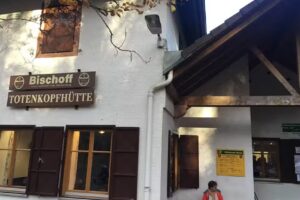 Totenkopfhütte