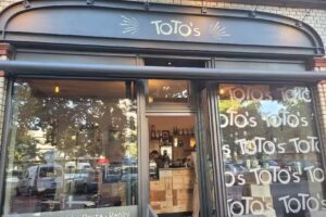 Toto’s Café / Bar / Bistro