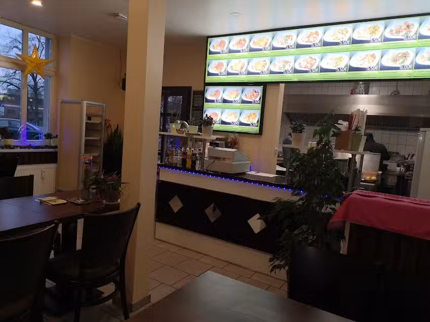 Tran, Ngoc Su, Bistro