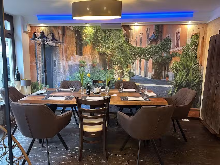 Trattoria &ndash; Italian Drink & Food