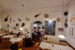 Trattoria La Riviera