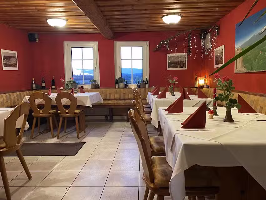 Trattoria & Pizzeria La Famiglia