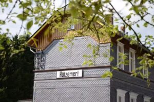 Treffpunkt Alter Bahnhof H&uuml;tzemert