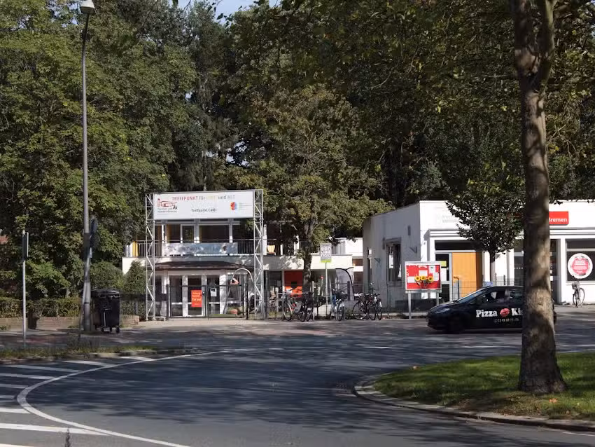 Treffpunkt Café im FQZ | bras e.V.