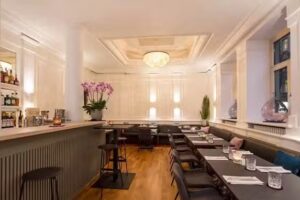 TRICHARDS Restaurant . Weinbar
