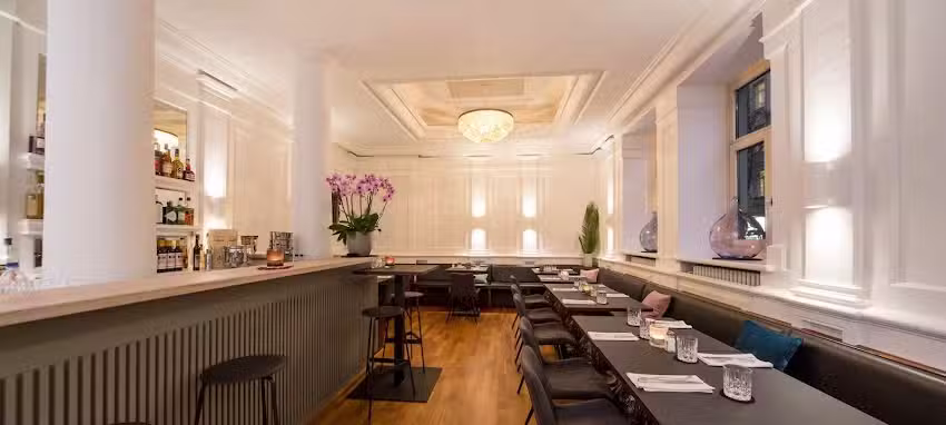 TRICHARDS Restaurant . Weinbar