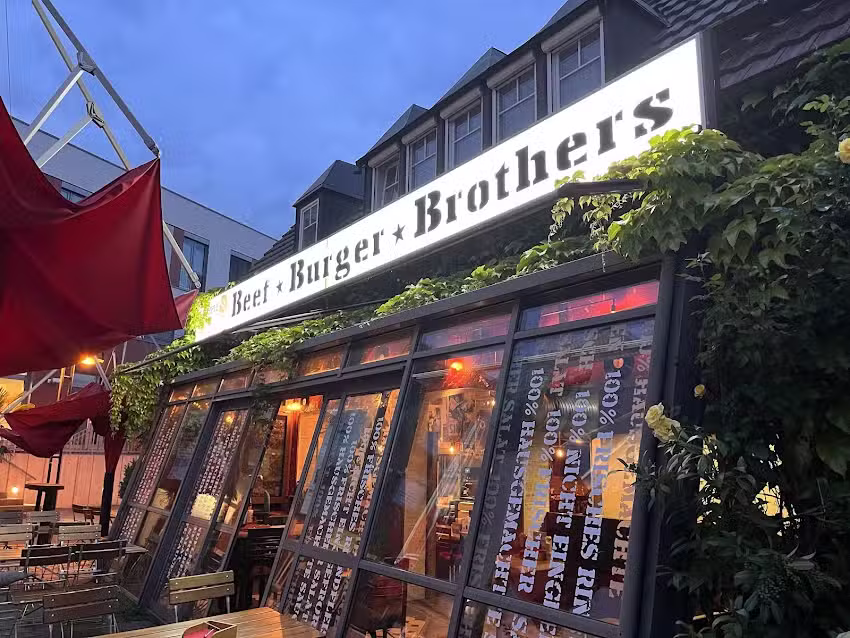 Triple B &ndash; Beef Burger Brothers