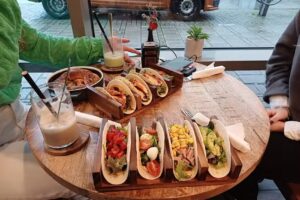 Tropical Caf&eacute;