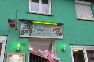 Troya Imbiss (Das grüne Haus)