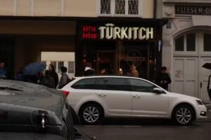 T&Uuml;RKITCH K&ouml;fte & Kebap
