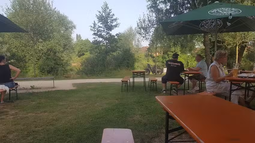 Ufer Lounge &ndash; Biergarten N&uuml;rtingen