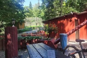 Uhu &ndash; Pavillon im Wildpark