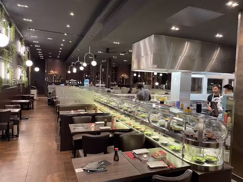 Umami Running Sushi & Umami Bowl Am Campus