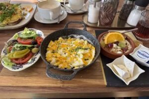 UMAY Café & Brunch