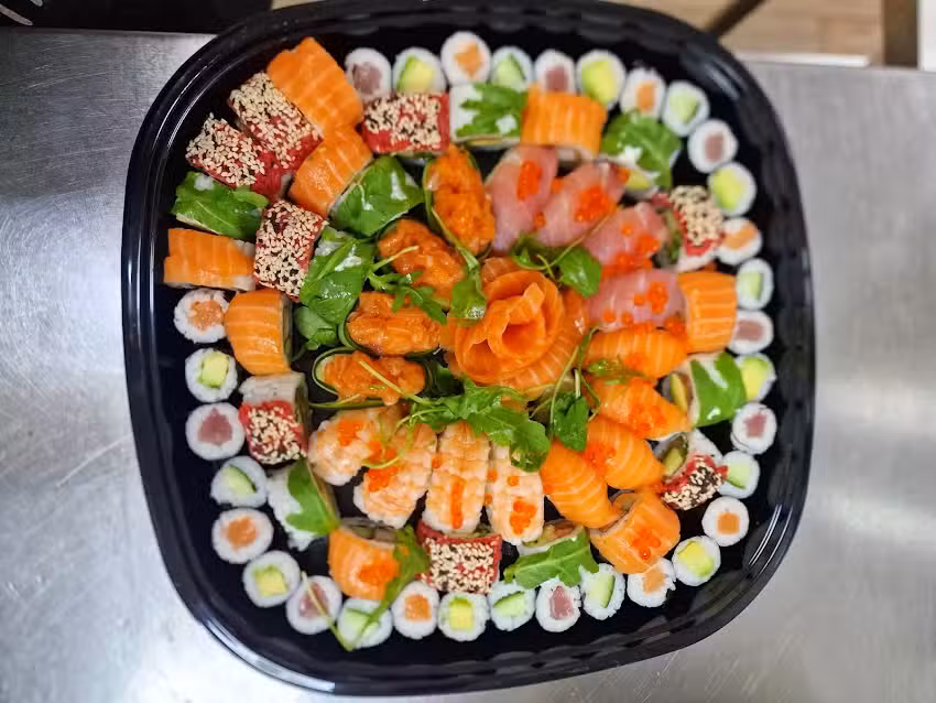 UMI Ramen & Sushi & Wok