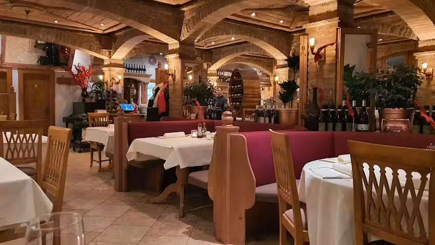 UN ANNO | Cucina e Aperitivo Bar