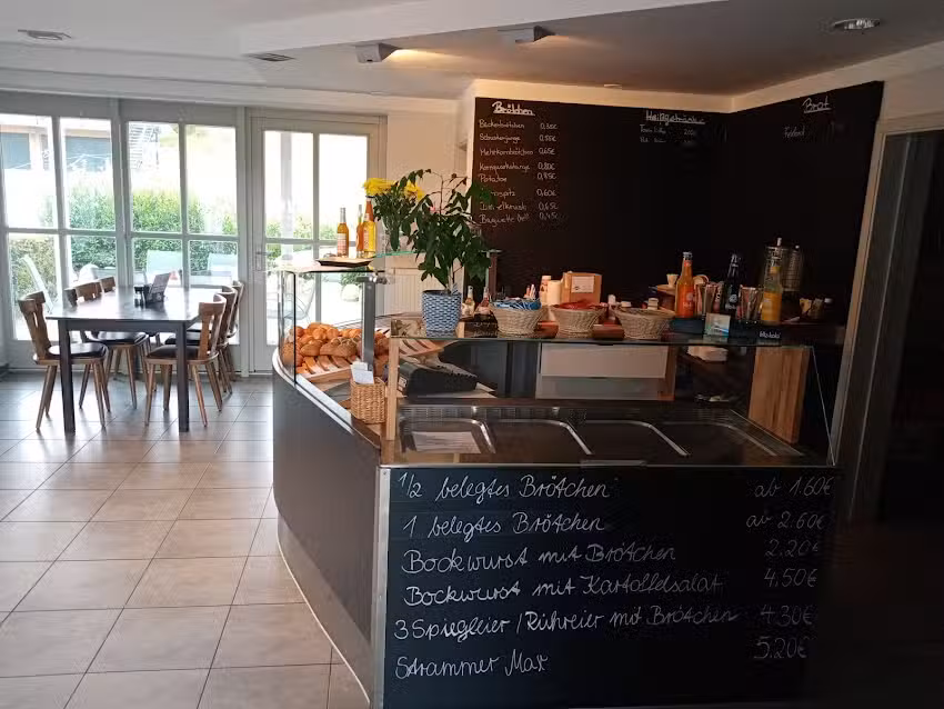 Uns L&uuml;tt L&auml;dchen