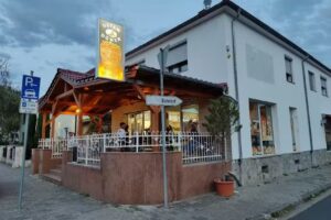 Ustam Kebap & Pizza Maxdorf