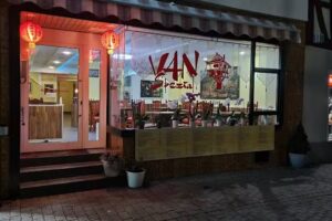 VAN Spezial Asia Bistro