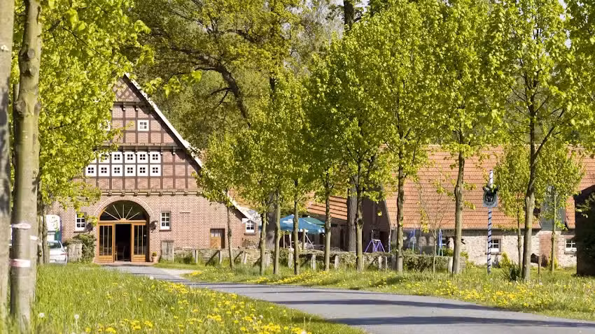 Varus-Deele &ndash; Bauerncaf&eacute;, Landgasthaus, Ferienwohnungen | Bramsche