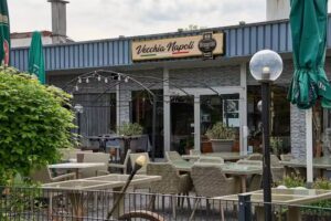 Vecchia Napoli Trattoria / Pizzeria