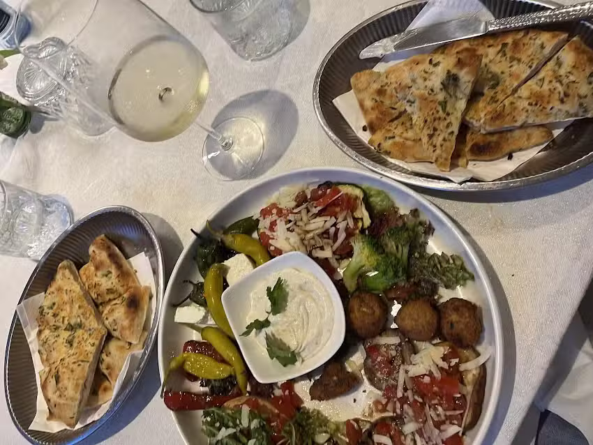 VENEZIA Restaurant & More