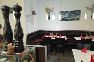 VIET HOUSE
