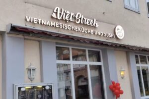 VietStreet Restaurant