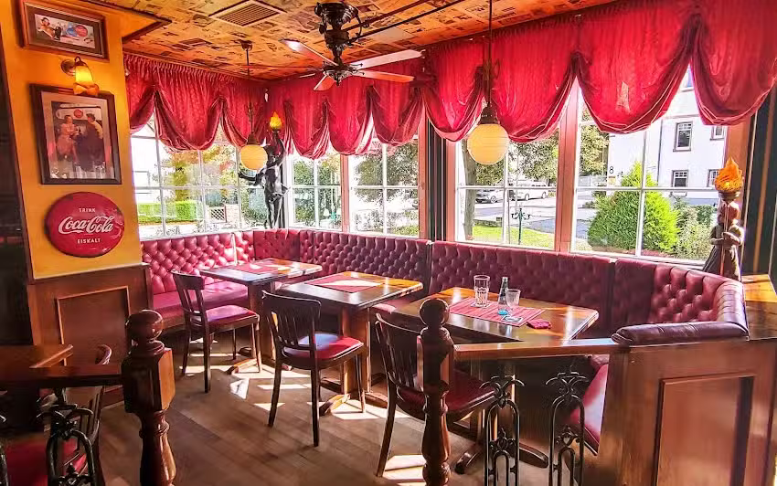 Villa Journal &ndash; Fr&uuml;hst&uuml;ck-Caf&eacute; &ndash; Bar &ndash; Restaurant