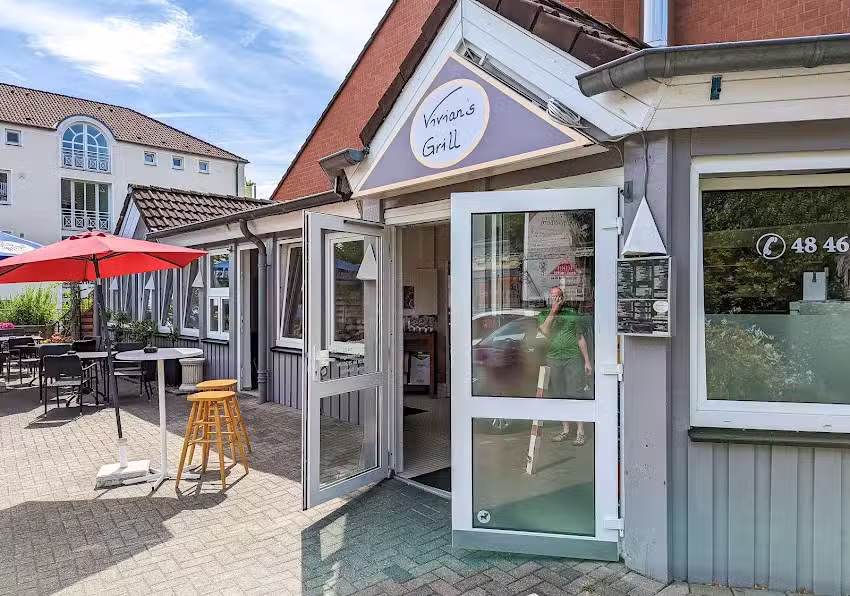 Vivian&rsquo;s Grill