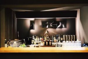 Vous Restaurant & Bar